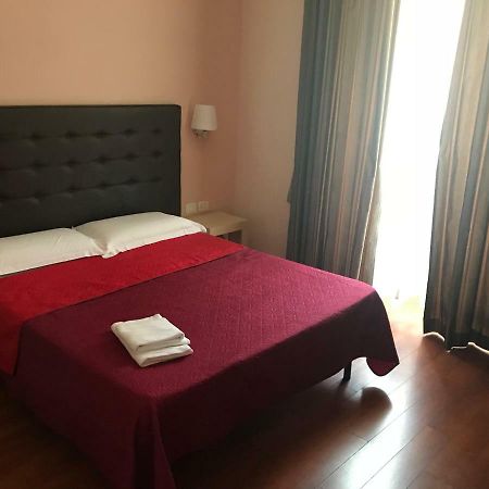 רומא Elle Cavour Guest House מראה חיצוני תמונה