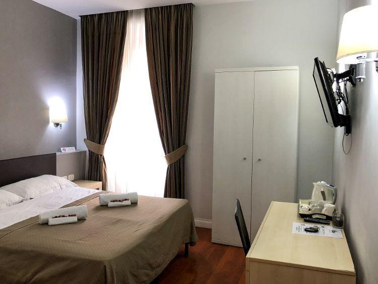 רומא Elle Cavour Guest House מראה חיצוני תמונה