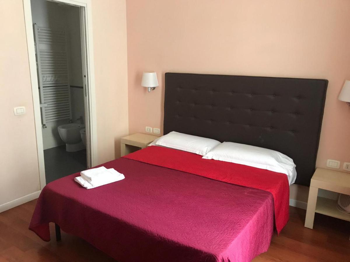 רומא Elle Cavour Guest House מראה חיצוני תמונה