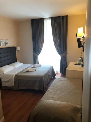 רומא Elle Cavour Guest House מראה חיצוני תמונה
