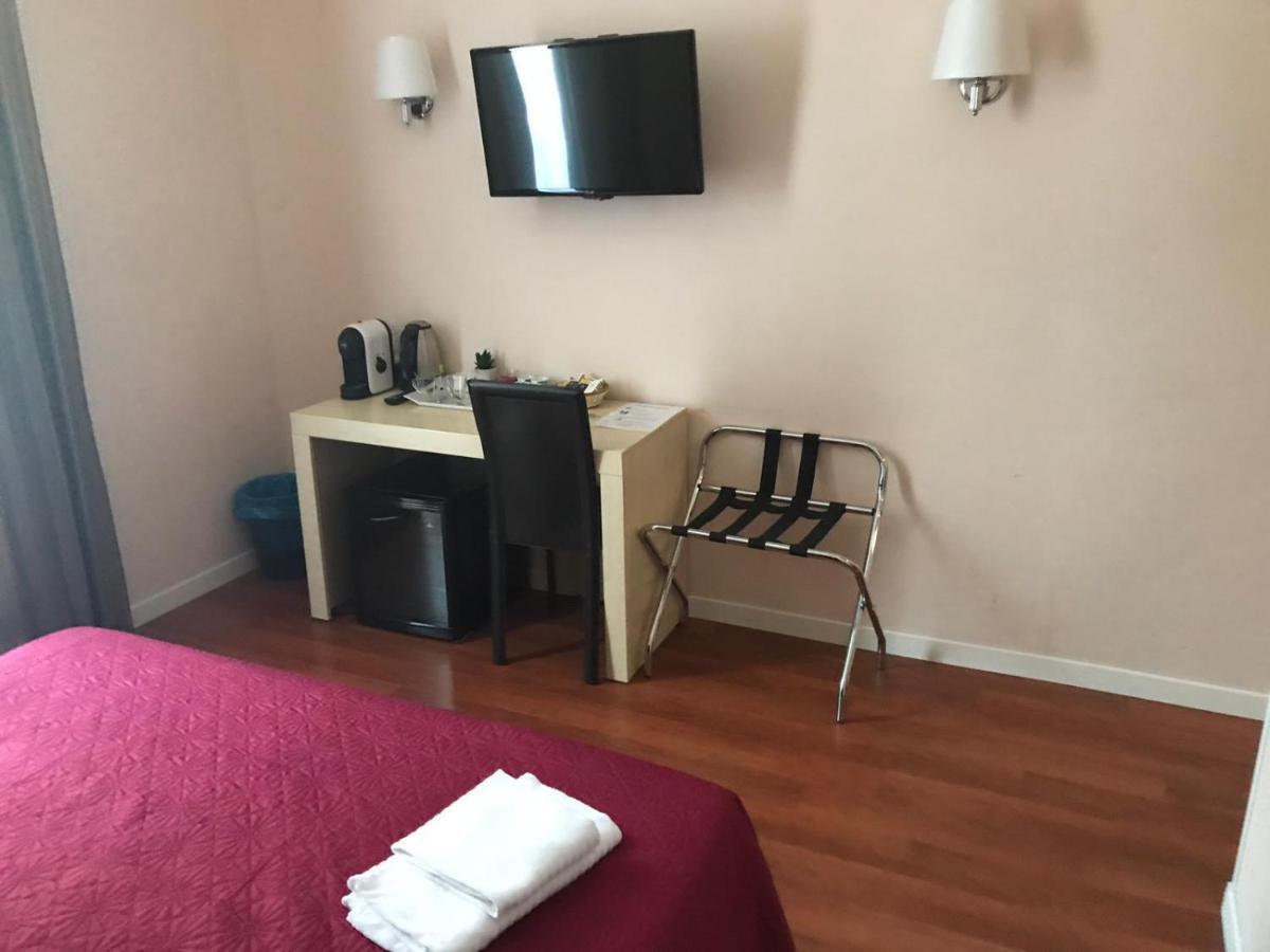 רומא Elle Cavour Guest House מראה חיצוני תמונה