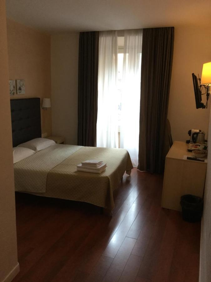 רומא Elle Cavour Guest House מראה חיצוני תמונה